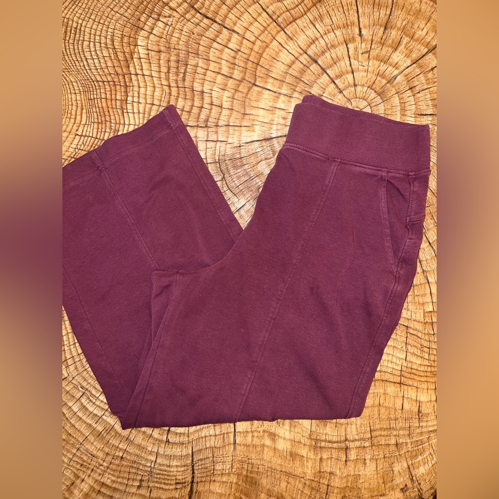 ‼️NWOT: Pact Organic Burgundy Airplane Pin-tucked Wide Leg Pants - M - Picture 3 of 3